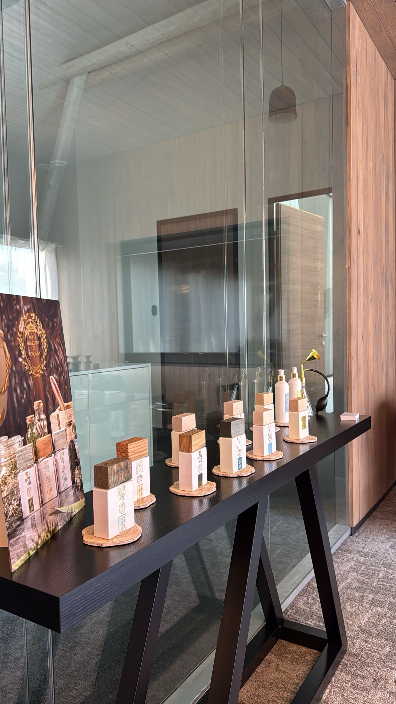 Vitrine de la parfumerie Private Scent à Mondercange